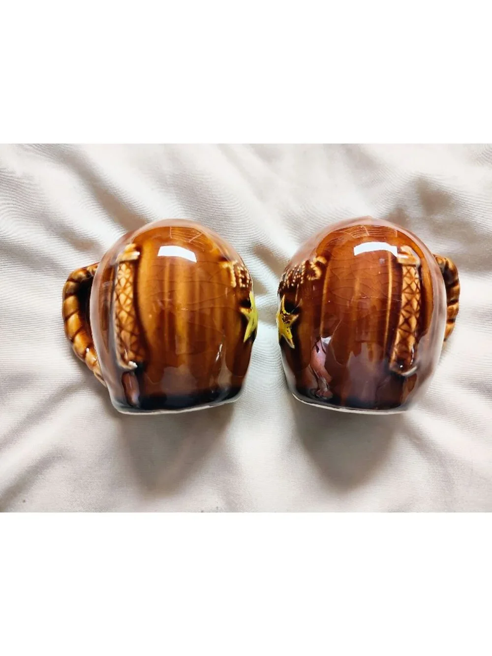 Vintage Texas Longhorn Ceramic Salt & Pepper Shakers Brown Glaze With Yellow Sta